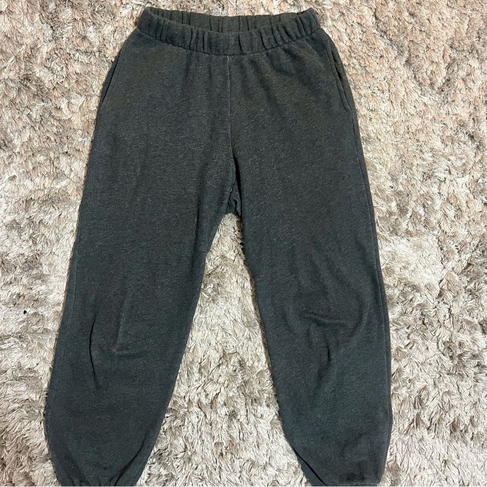 Brandy Melville Charcoal Rosa Sweatpants